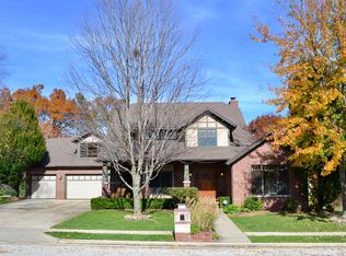 4203 Green Haven Dr, Nixa, MO 65714
