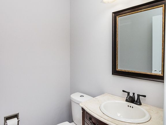 4th image of 407 Langford Dr