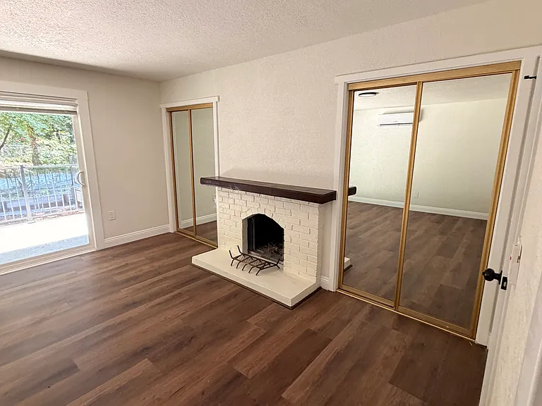 2926 Piazza Ct #1 — Photo 22