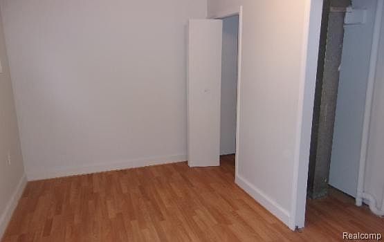 4th image of 665 Pontiac Dr
