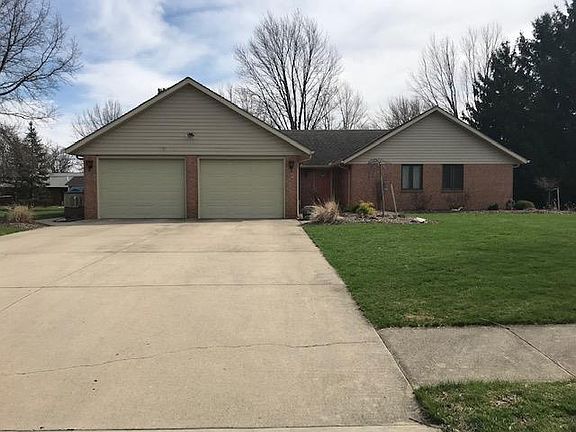 2nd image of 223 Kuhl Dr #8