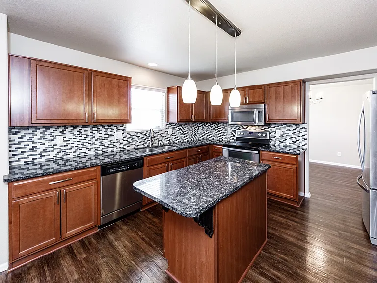 6104 Hayfield Pl — Photo 12