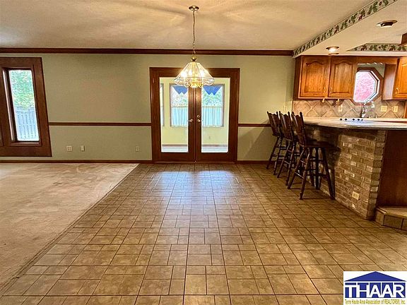 3rd image of 4780 Woodshire Dr