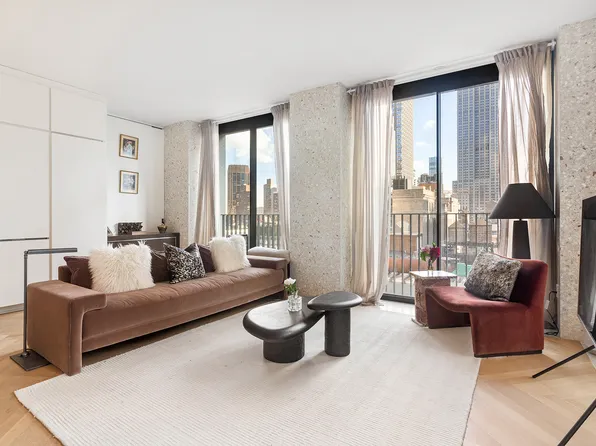 16 West 40th Street 19C image 3 of 14