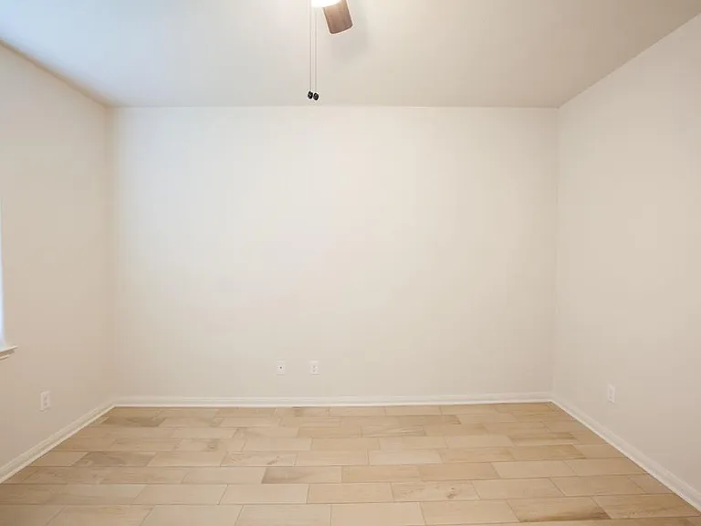 128 Tennyson St — Photo 29