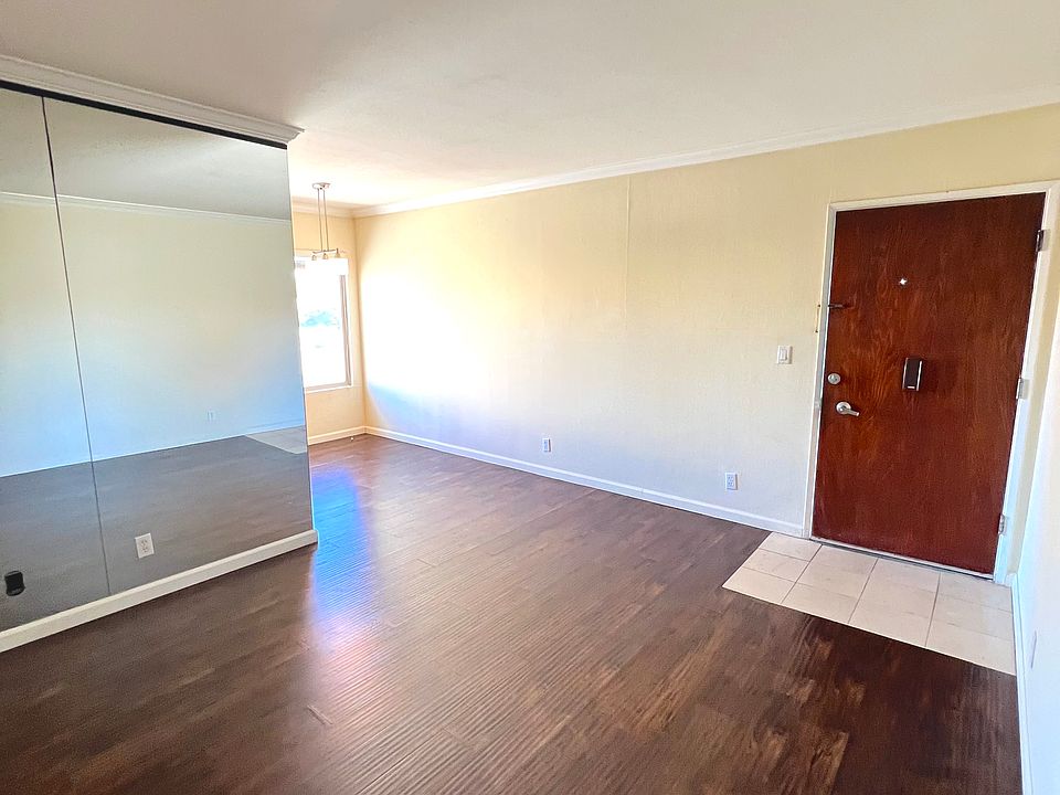 1st image of 3951 Albatross St #K