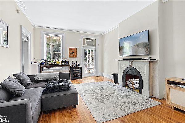 1st image of 142 W 11th St #2F