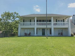 1447 Bayshore Dr, Kemah, TX 77565