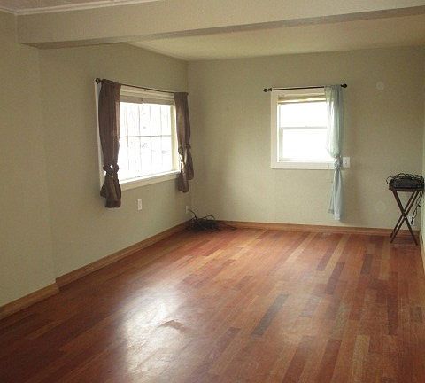 4th image of 2443 N Wiscomb St