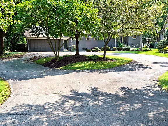 3rd image of 6055 Gladden Dr