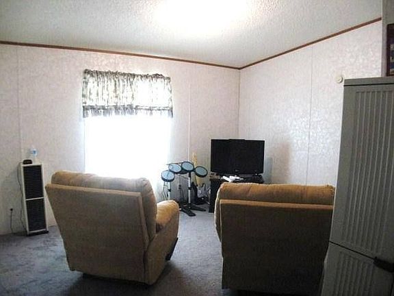 3rd image of 1613 Mulberry Cir