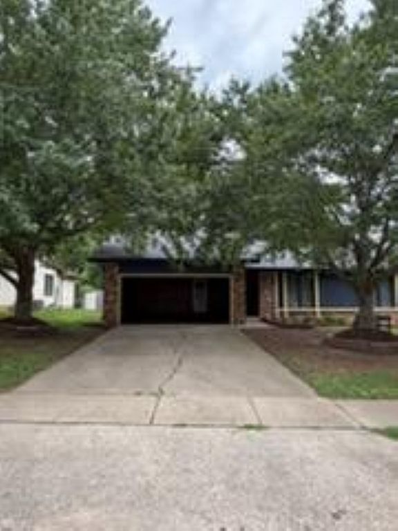 1521 E Price St - Property Image