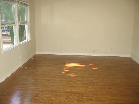 4th image of 1181 Fay St