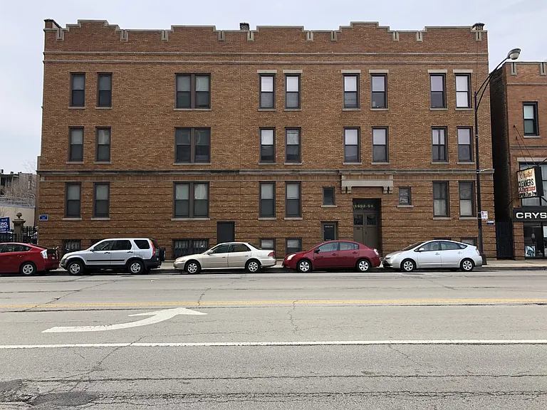 1552 N LaSalle St — Photo 7