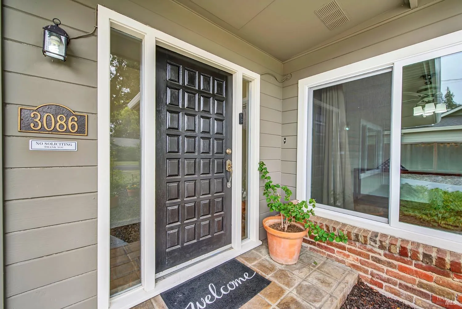 3086 Hermosa Drive - Photo 3