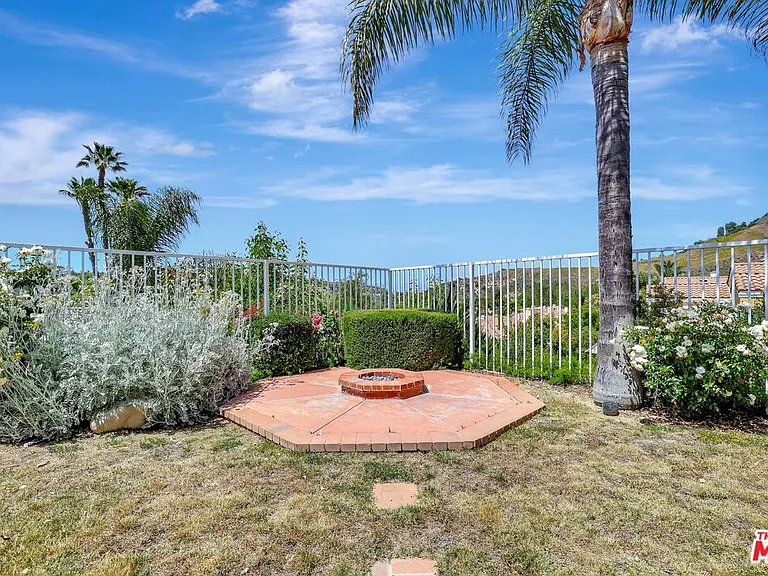 24701 Calle Conejo — Photo 67