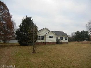 579 Waynick Rd, Reidsville, NC 27320