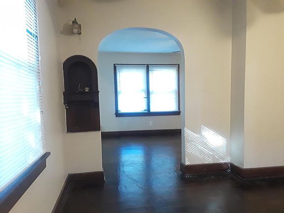 4th image of 124 Southwick Dr