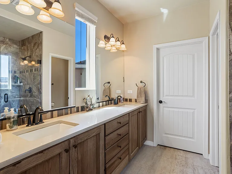 2156 Villa Creek Cir — Photo 19
