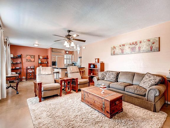 5th image of 915 E Keim Dr