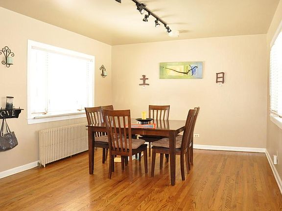 Very large dining room