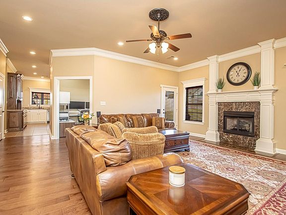 5th image of 4081 Hermitage Dr