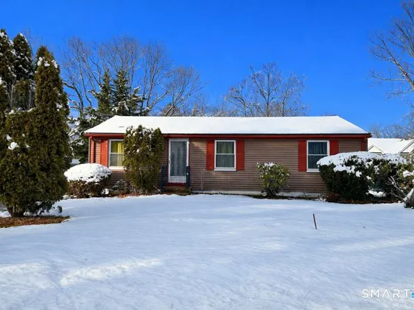 53 Farmstead Circle, Bloomfield, CT 06002