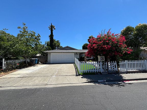 3rd image of 2102 California Dr