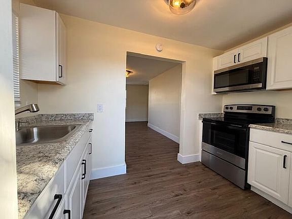 2nd image of 904 4th St