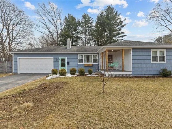 21 Cross Parkway, Burlington, VT 05408