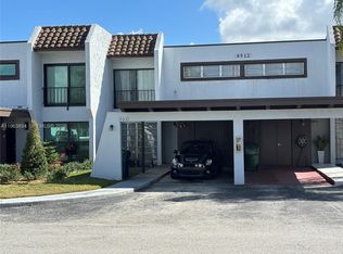 6513 Kendale Lakes Dr, Miami, FL 33183