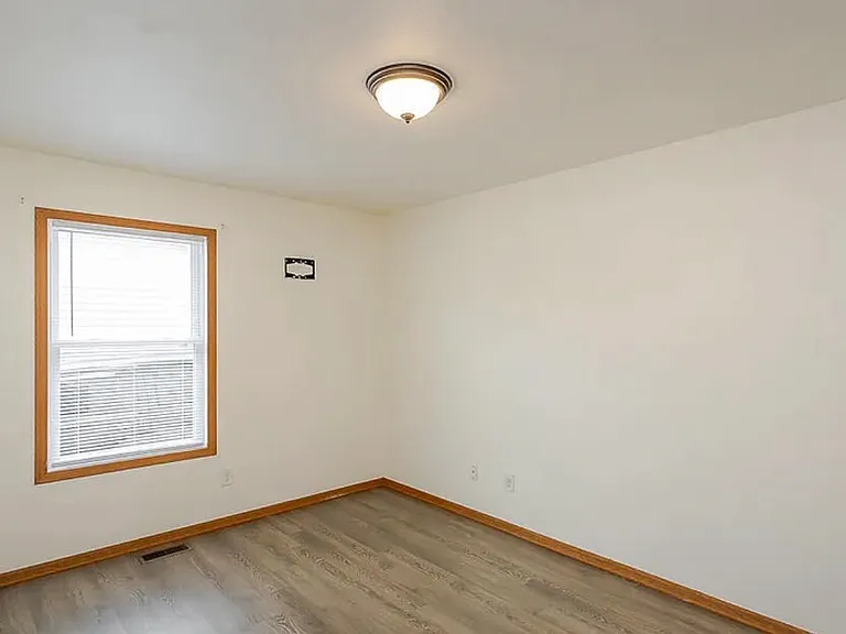 411 Waybridge Rd — Photo 20