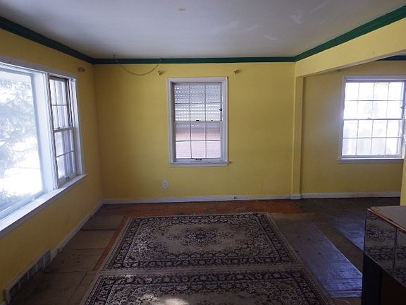 3rd image of 1461 Kilgore Dr