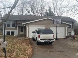 2608 S Skyway Rd, Peoria, IL 61607