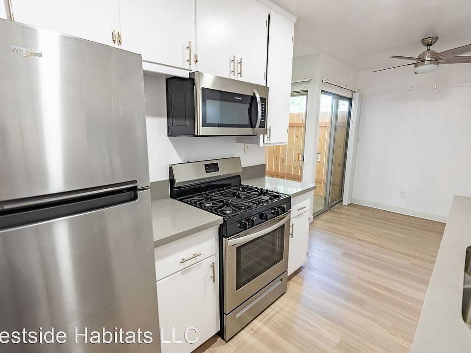 1st image of 3537 Clarington Ave #2