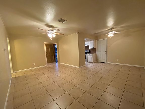 3rd image of 6438 Tall Willow Dr