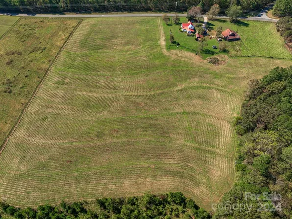 405 McDowell Rd, Columbus, NC 28722