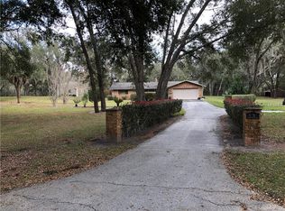 5395 Michelle Dr, De Leon Springs, FL 32130