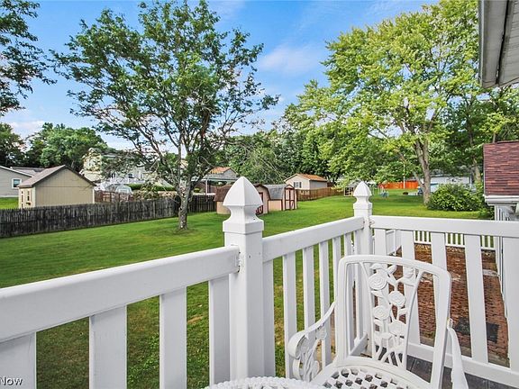5th image of 657 Meadowland Dr