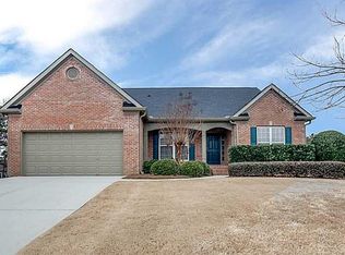 205 Suwanee Place Ct, Suwanee, GA 30024