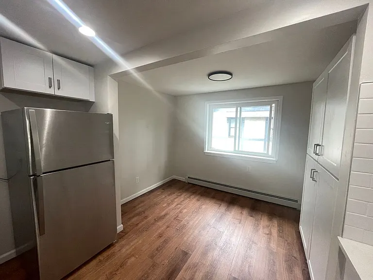 1354 Amherst St #2 — Photo 5