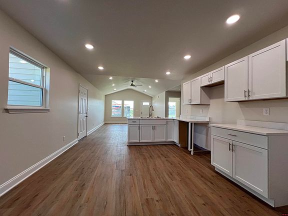 2nd image of 1073 Ozark Ave