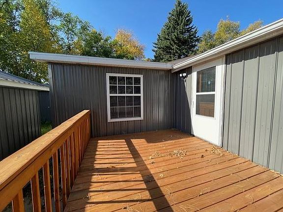 3rd image of 409 McCumber St