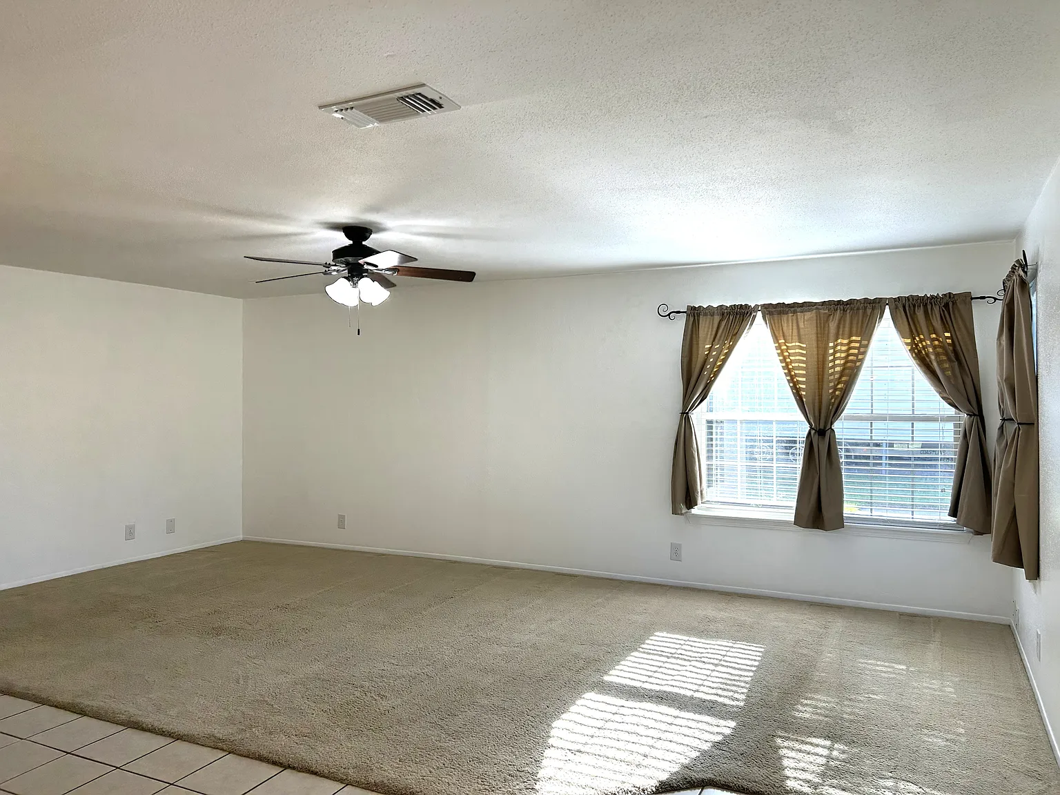 3 bed, 1597 sqft, $1,750 — Photo 4