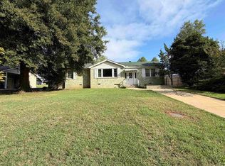 939 W Court St, Piggott, AR 72454
