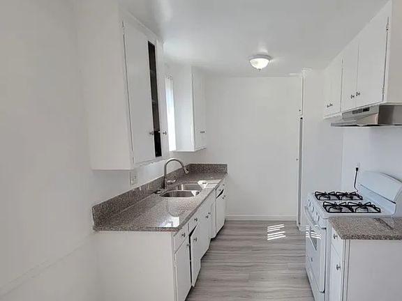 2nd image of 19401 Haynes St APT 4
