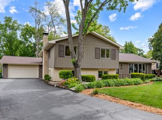 550 Hackberry Rd, Frankfort, IL 60423