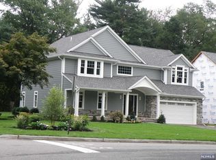 303 Ardmore Rd, Ho ho kus, NJ 07423