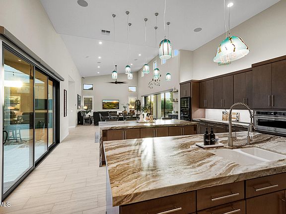 4th image of 2676 E ORIOLE Drive