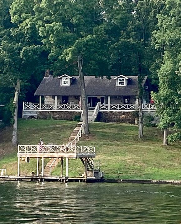 1st image of 45 River Haven Dr